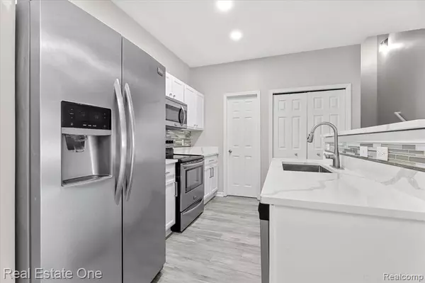 Woodhaven, MI 48183,26783 Kirkway Circle