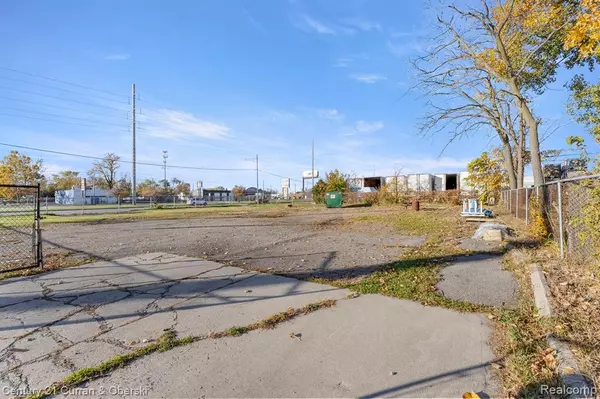 Warren, MI 48089,20719 HELLE Avenue