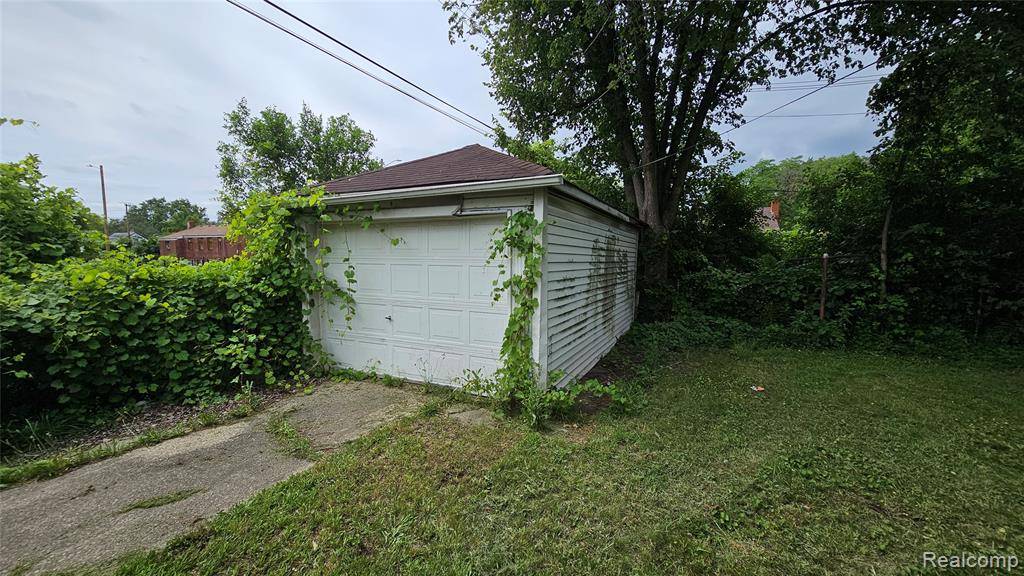 Detroit, MI 48227,9525 Robson Street