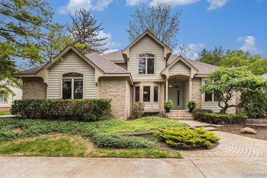 6512 White Lake Road, Clarkston, MI