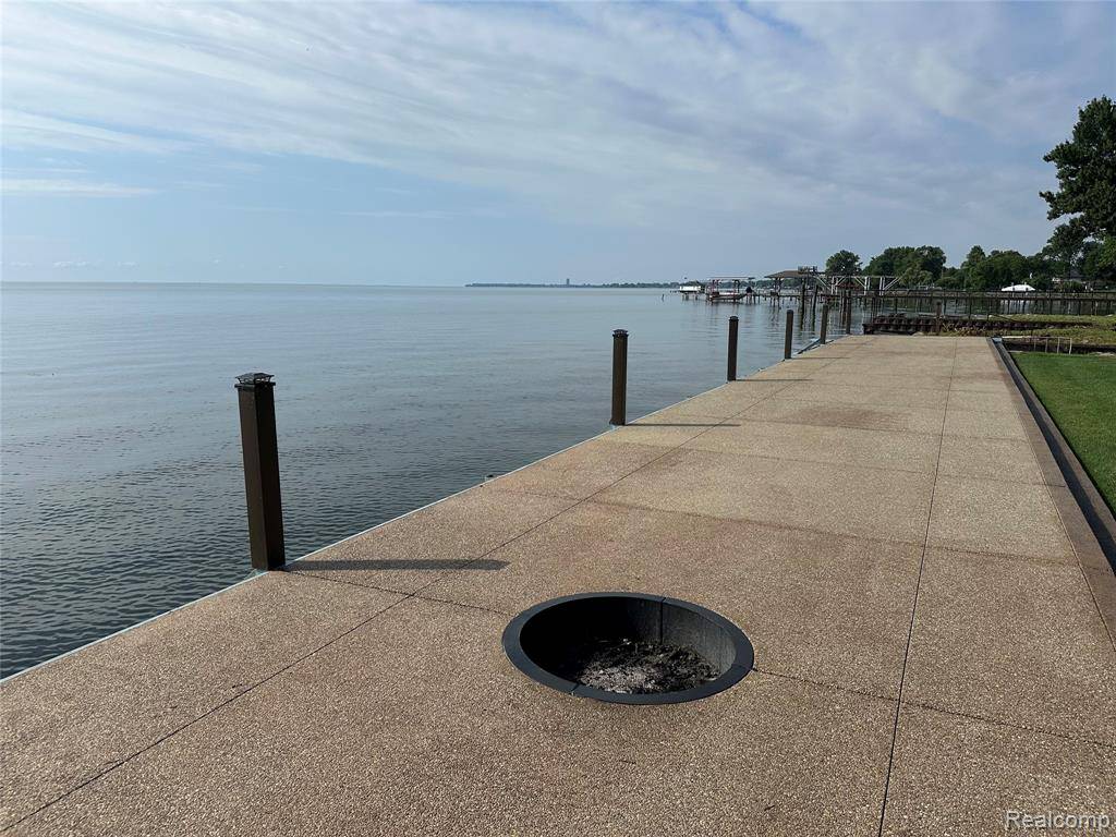 Saint Clair Shores, MI 48082,104 Lac Sainte Claire Drive