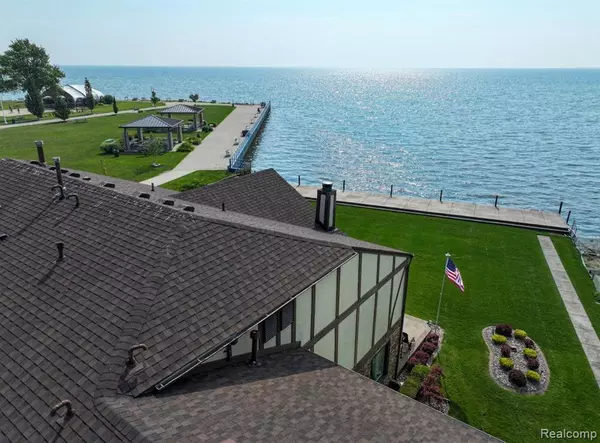 Saint Clair Shores, MI 48082,104 Lac Sainte Claire Drive