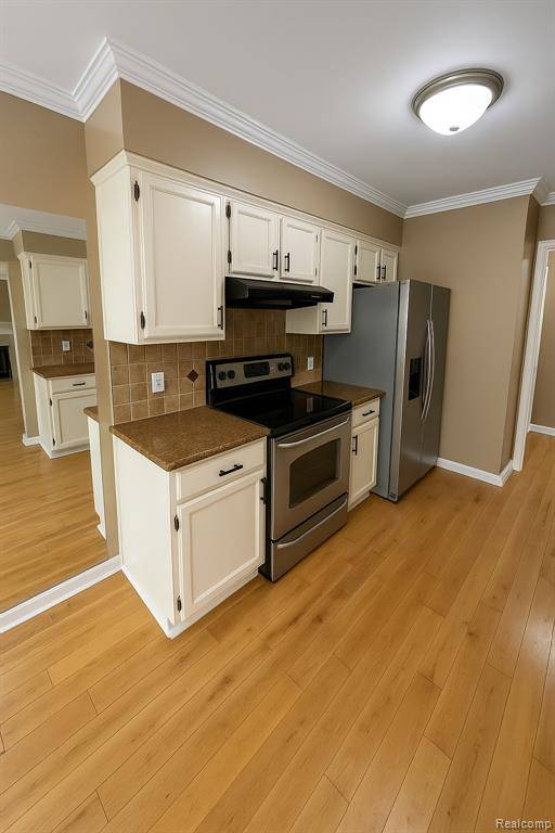 Waterford, MI 48327,7704 Lake Ridge Drive