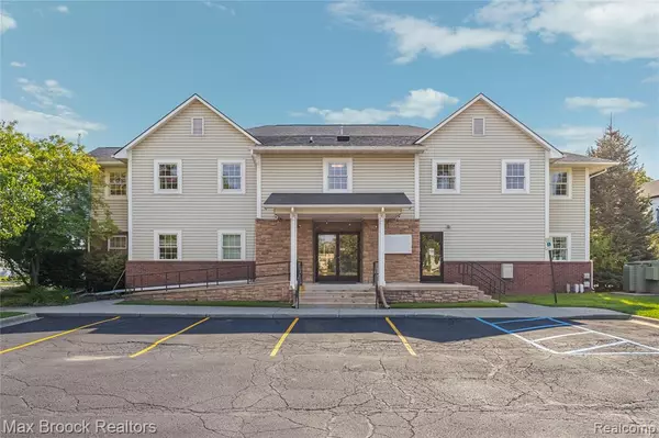 Oxford, MI 48371,110 S Washington Street