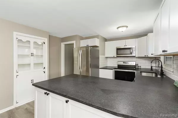 Clarkston, MI,5721 Corunna Avenue
