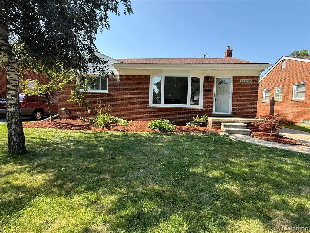 Saint Clair Shores, MI 48080,19612 Gaukler Street