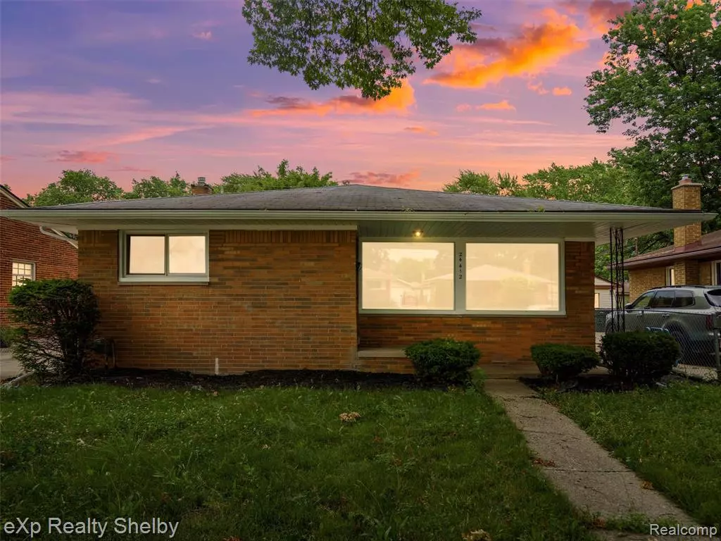 Saint Clair Shores, MI 48080,24412 Culver Street