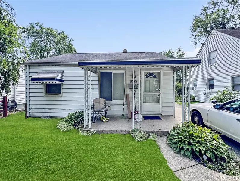 4507 Katherine Street, Dearborn Heights, MI 48125