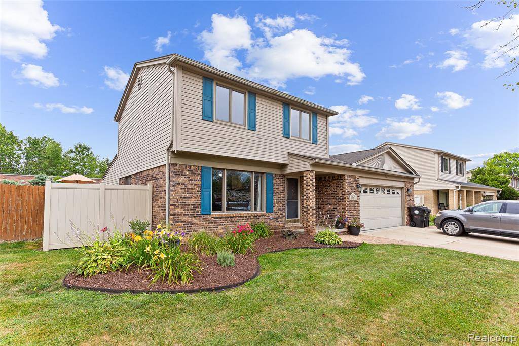 Woodhaven, MI 48183,21849 E Chipmunk Trail