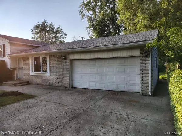 Romulus, MI 48174,35872 Vinewood Street