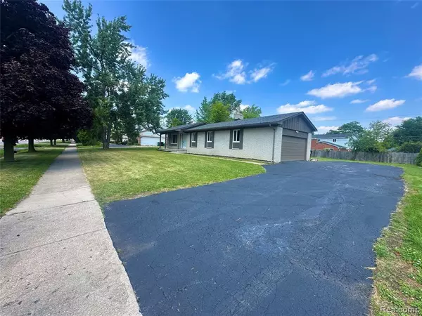 Farmington Hills, MI 48336,25274 Middlebelt Road