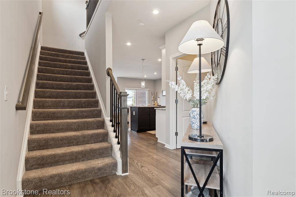 Rochester Hills, MI 48307,765 Hummingbird Drive