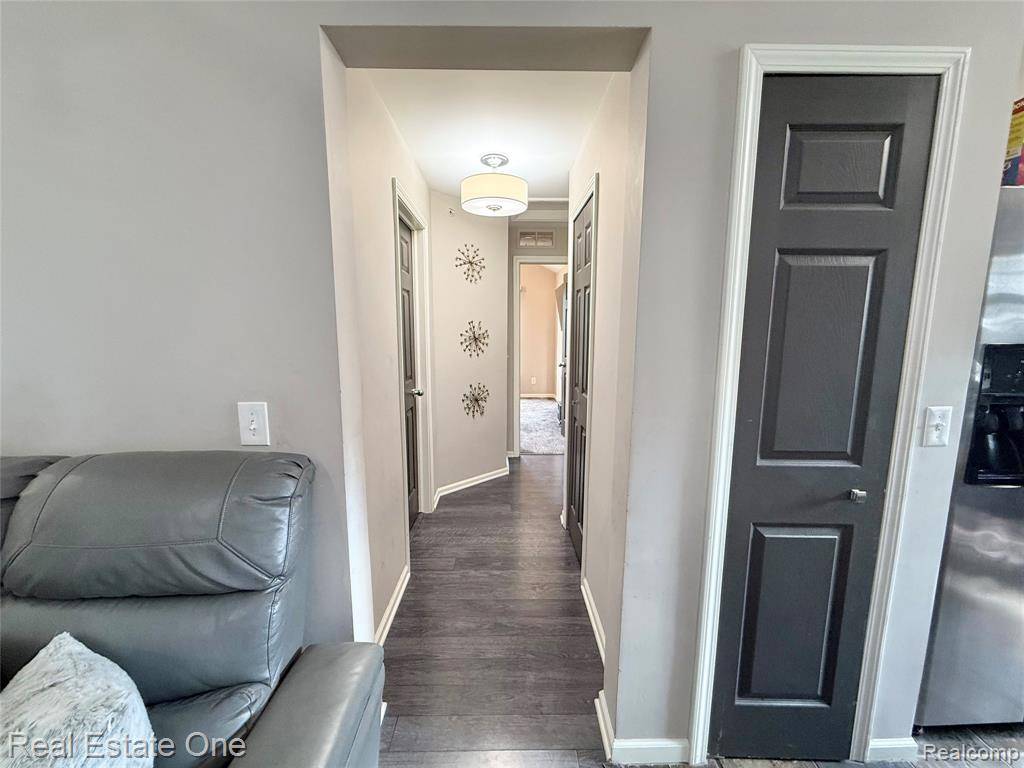Novi, MI 48390,7211 Addington Drive