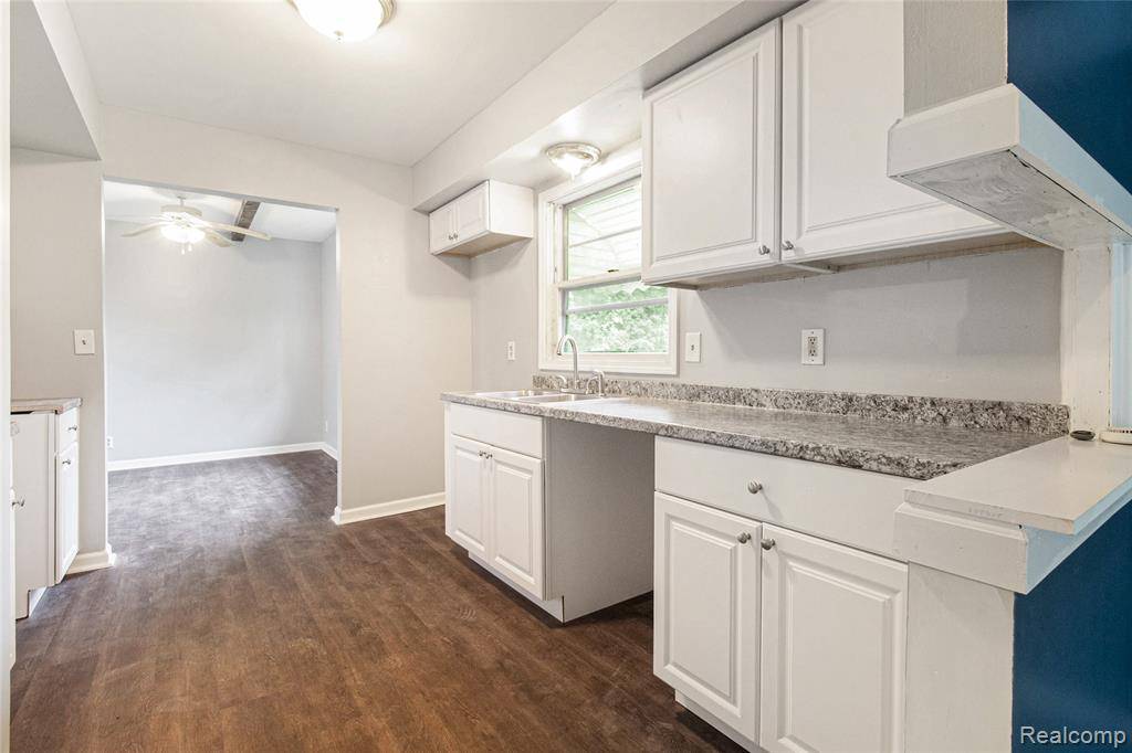 Flint, MI 48532,3345 Ridgecliffe Drive
