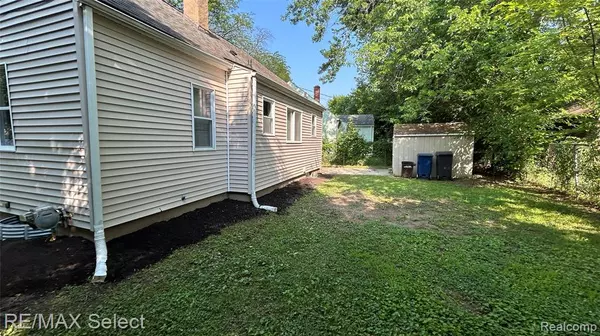 Flint, MI 48507,1902 Crestbrook Lane