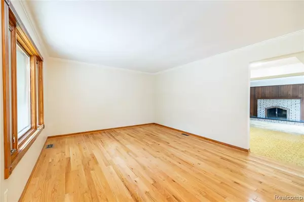 Grosse Ile, MI 48138,21819 Meridian Road