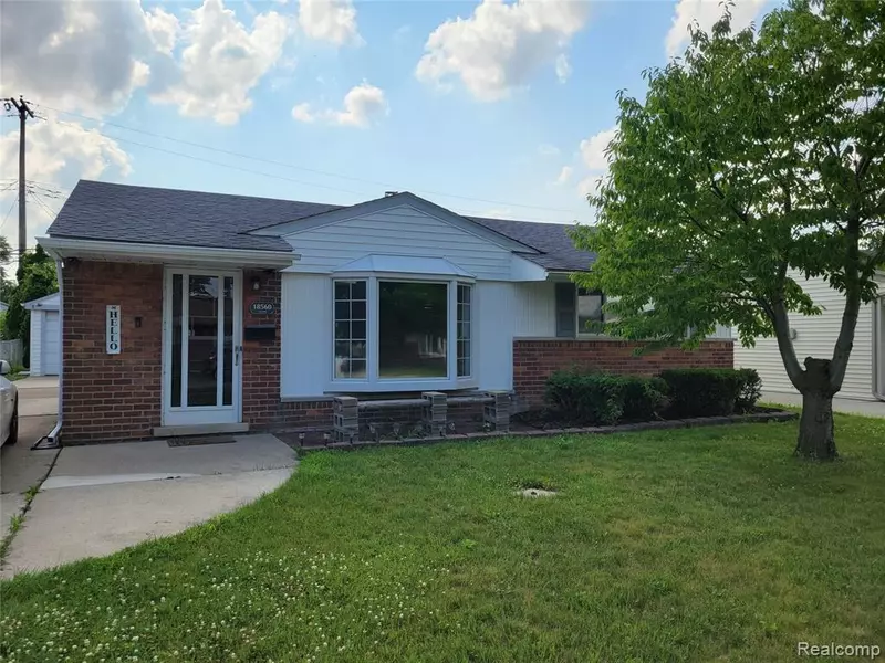 18560 Valade Street, Riverview, MI 48193