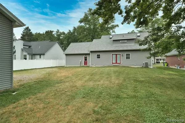 Harrison Township, MI,38524 Pineridge Street