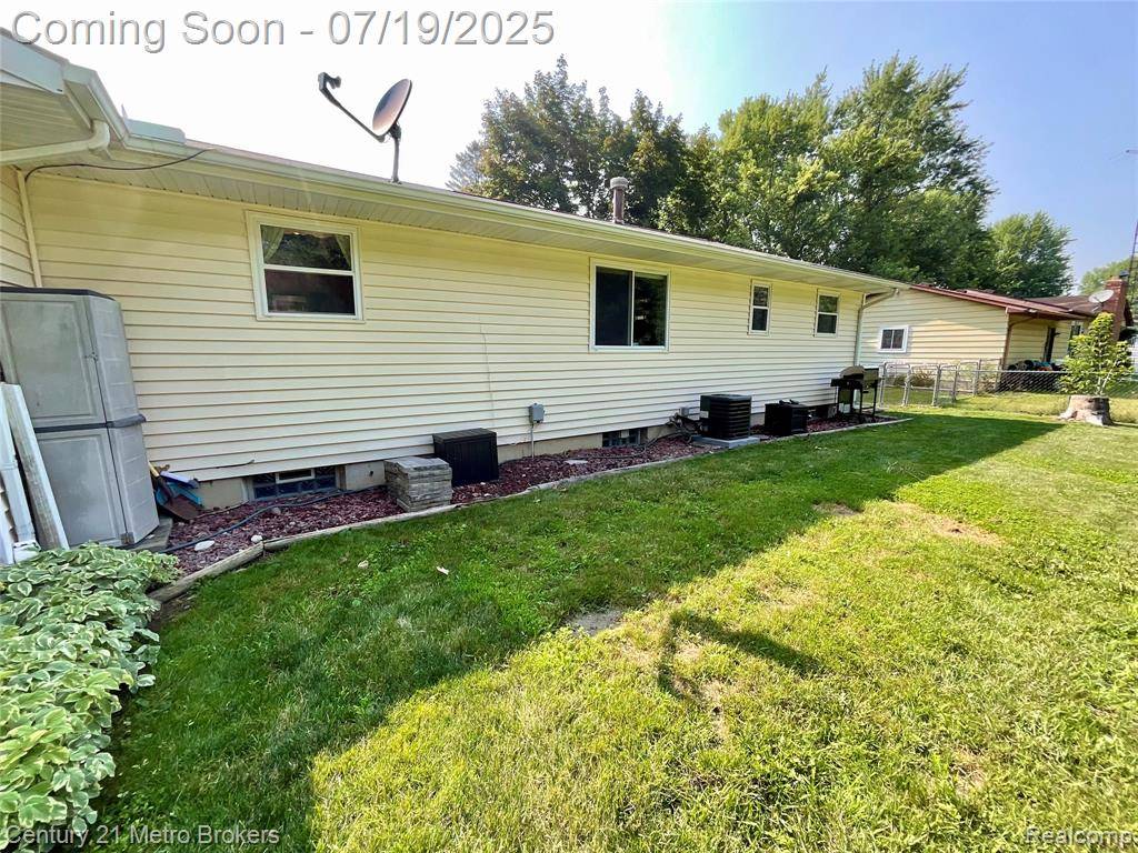 Grand Blanc, MI 48439,5363 Irish Road