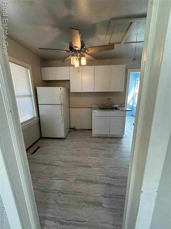 Lincoln Park, MI 48146,667 Garfield Avenue