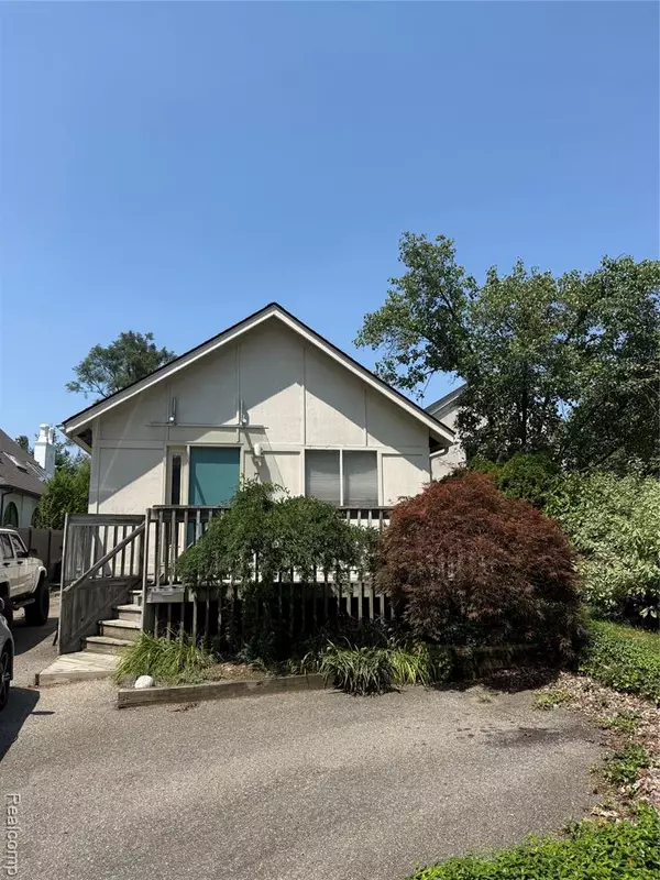 730 Wallace Street, Birmingham, MI 48009