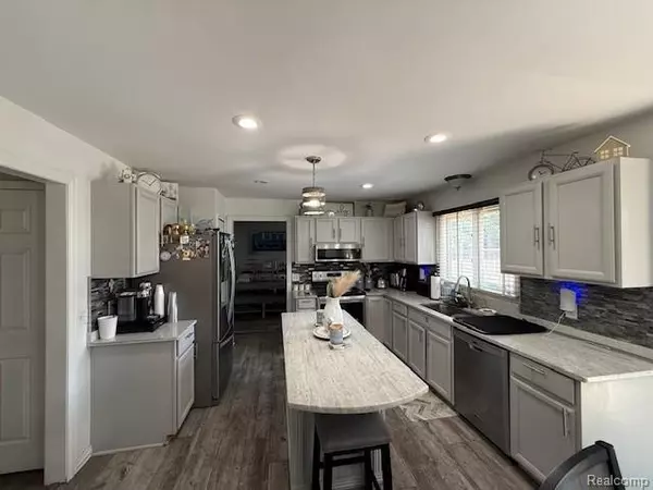West Bloomfield, MI 48324,2789 Parkwick Court