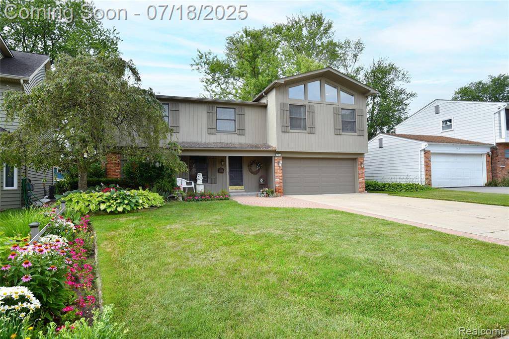 733 Highland Avenue, Clawson, MI