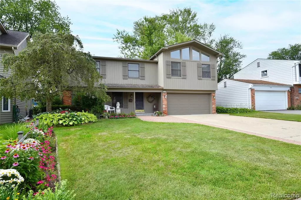 Clawson, MI,733 Highland Avenue