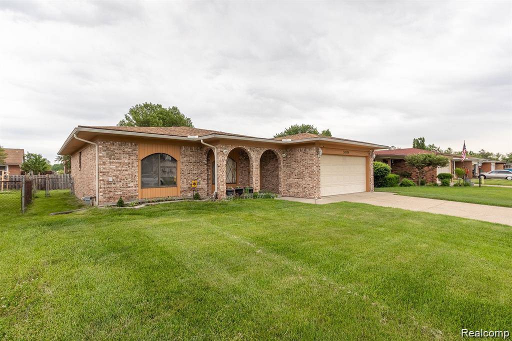 Sterling Heights, MI 48310,38576 Cottonwood Drive