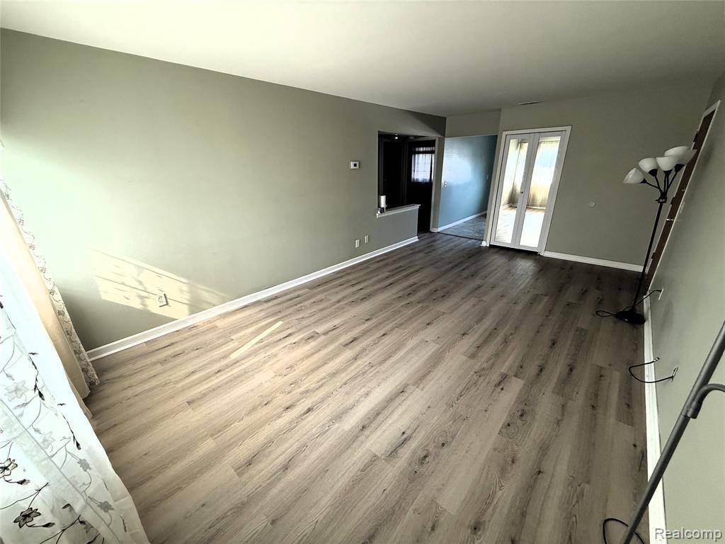 Sterling Heights, MI 48312,8260 Crestview Drive