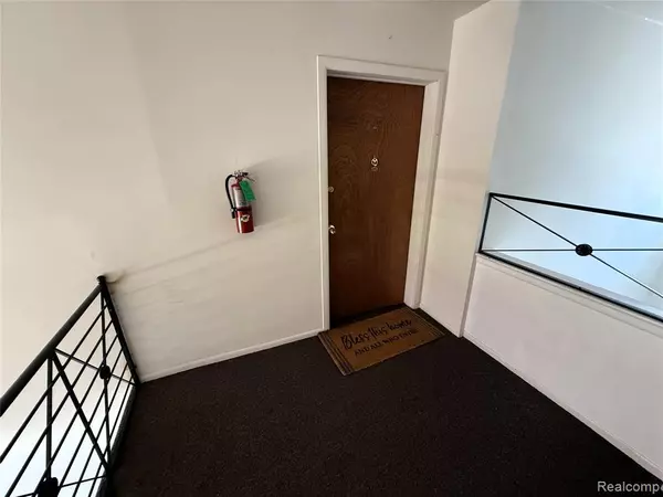 Sterling Heights, MI 48312,8260 Crestview Drive