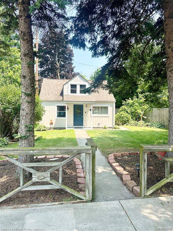 2728 18th Avenue, Port Huron, MI 48060