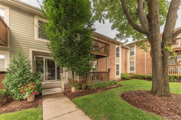 725 Randolph Street, Northville, MI 48167