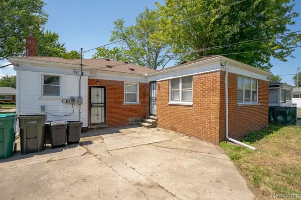 Saint Clair Shores, MI 48081,26308 Cubberness Street