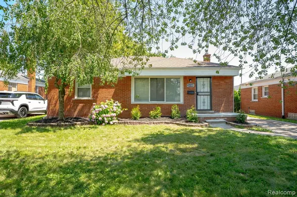 26308 Cubberness Street, Saint Clair Shores, MI 48081