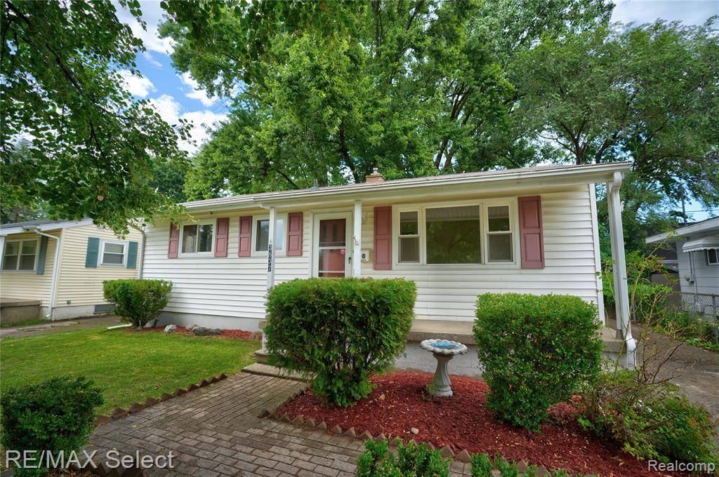 3837 Holly Avenue, Flint, MI 48506