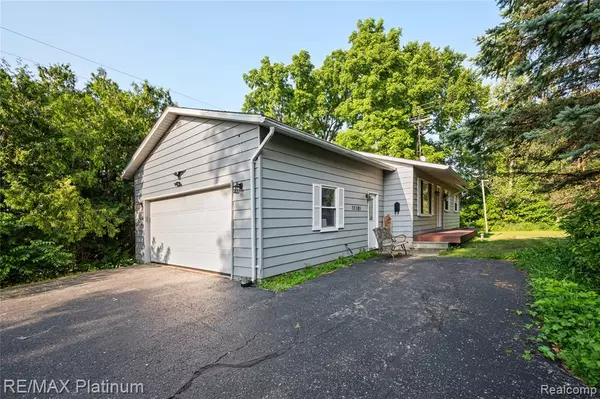 Otisville, MI 48463,11101 Lake Road
