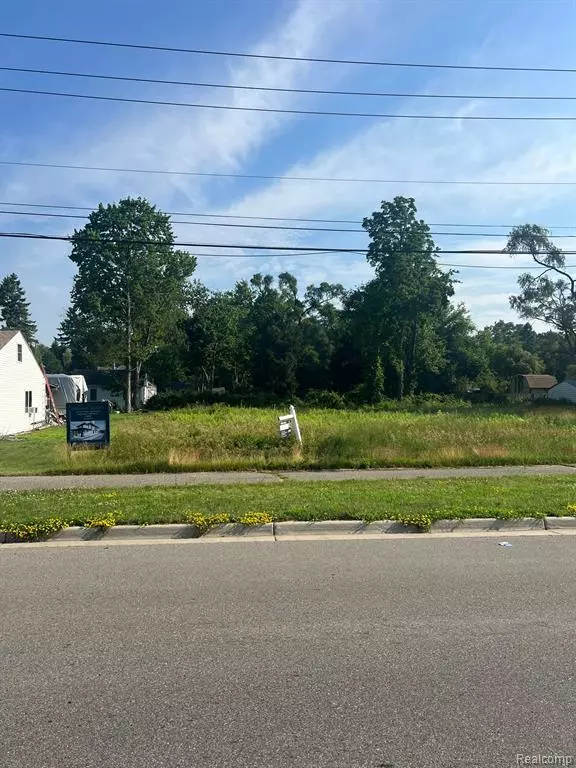 Southfield, MI 48033,23888 W. Nine Mile