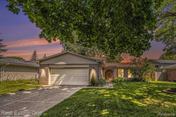 Sterling Heights, MI 48310,3307 Du Pon Drive