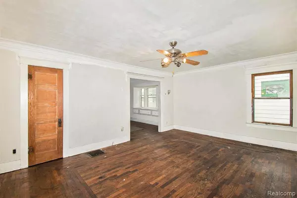 Lansing, MI 48912,122 N Hayford Avenue