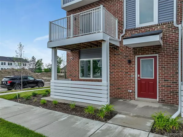 Troy, MI 48085,4840 Parkside Lane