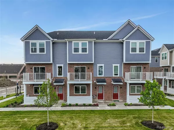 Troy, MI 48085,4840 Parkside Lane