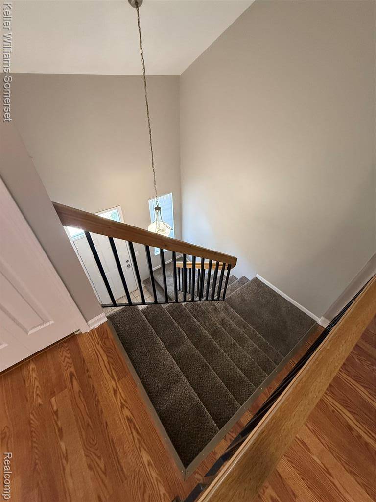 Clinton Twp, MI 48038,16562 Covington Drive