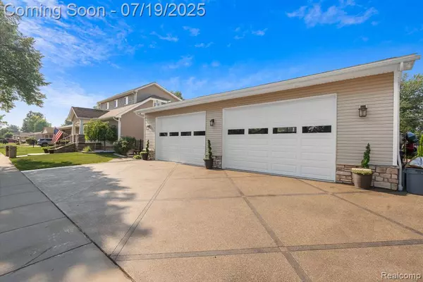Mount Clemens, MI 48043,41 Gibbs Street