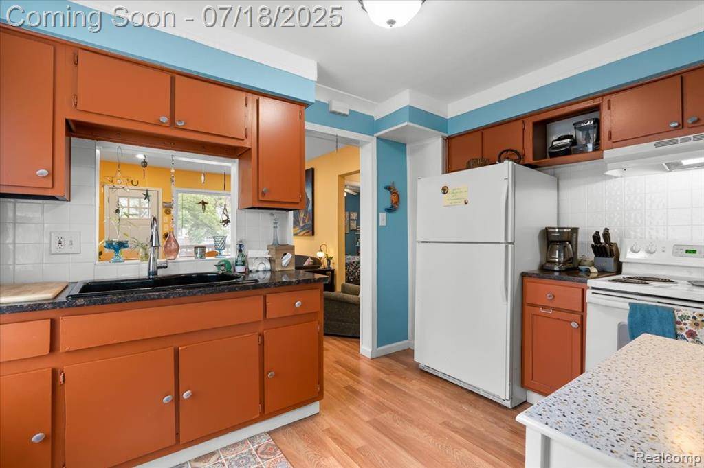 Ferndale, MI 48220,204 Wordsworth Street