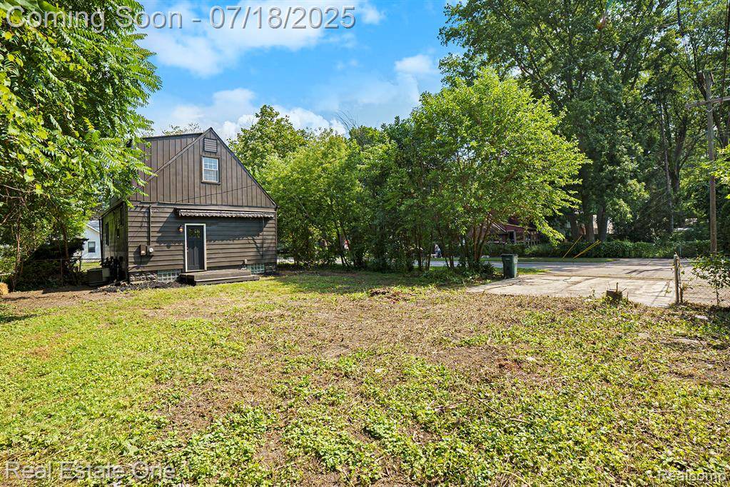 Berkley, MI 48072,2111 Wiltshire Road