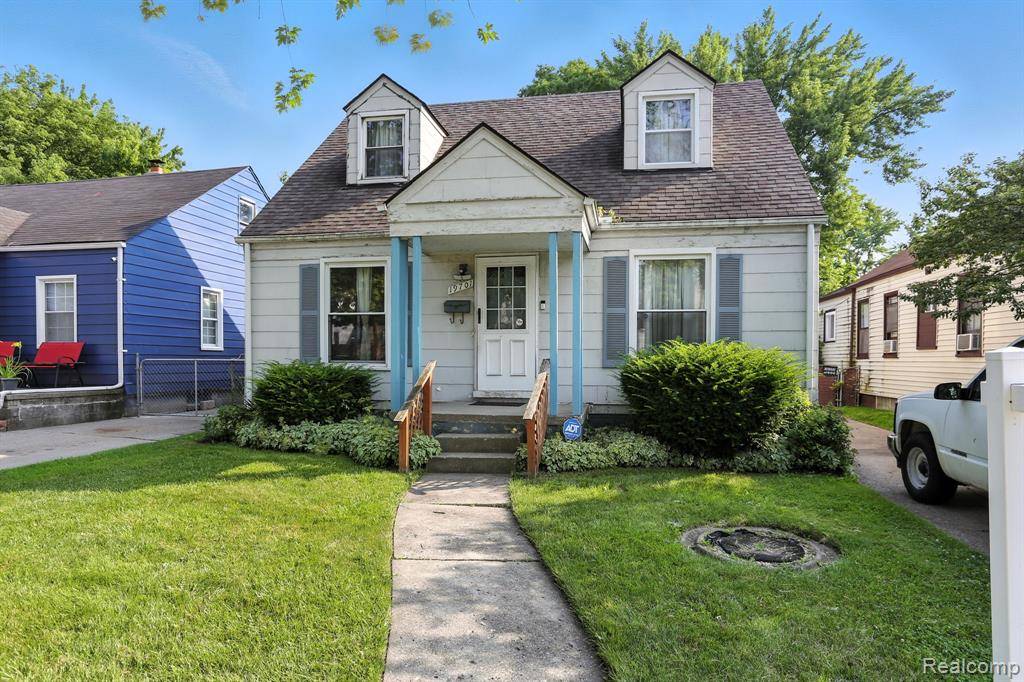 19701 Kingsville Street, Harper Woods, MI 48225