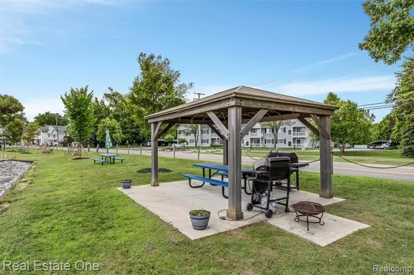 Novi, MI 48377,1127 S Lake Drive