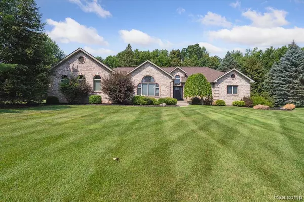 Linden, MI 48451,13188 Harborview Drive
