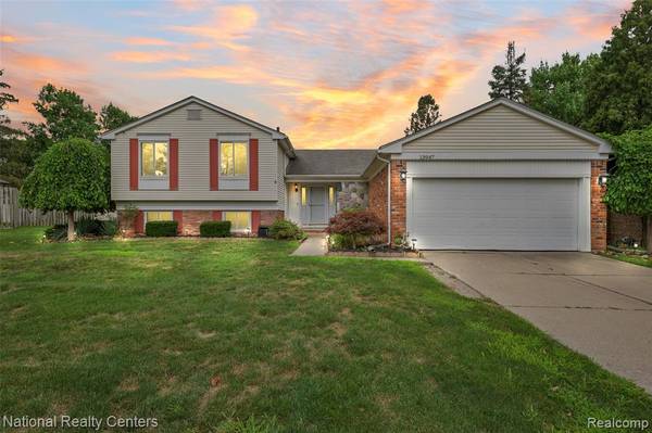 13947 Ashurst Street, Livonia, MI 48154